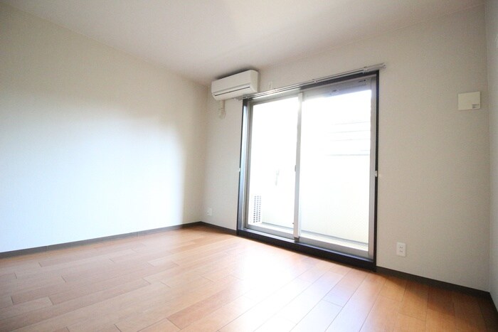 物件内観写真6　(居室)