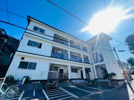 イースト東福寺外観写真