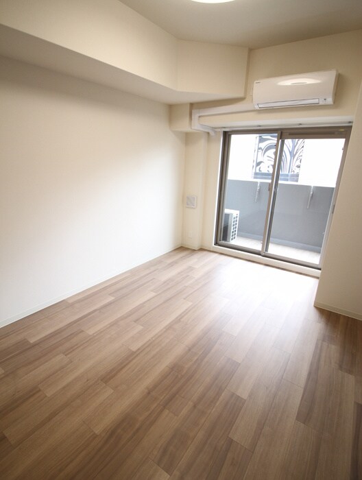 物件内観写真3　(居室)