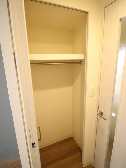 物件内観写真5　(収納)