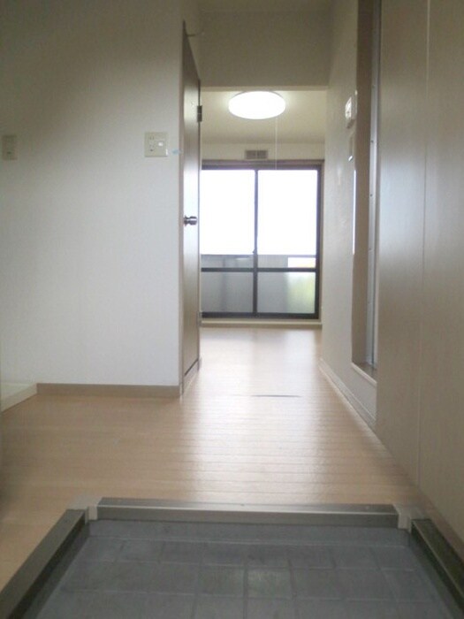 物件内観写真15　(廊下)