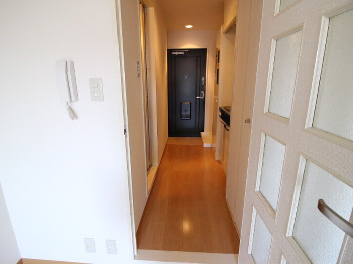 物件内観写真17　(廊下)