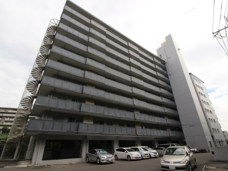 寝屋川東ﾌｧﾐﾘｰﾀｳﾝ西4番館(202)外観写真