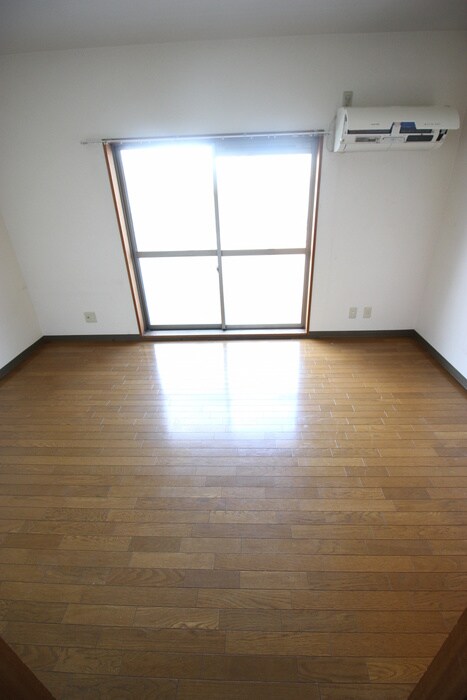 物件内観写真11　(居室)