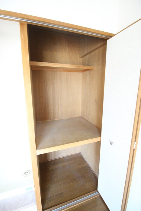 物件内観写真14　(収納)