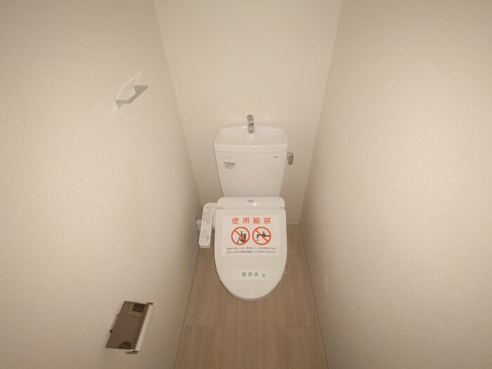 物件内観写真12　(トイレ)