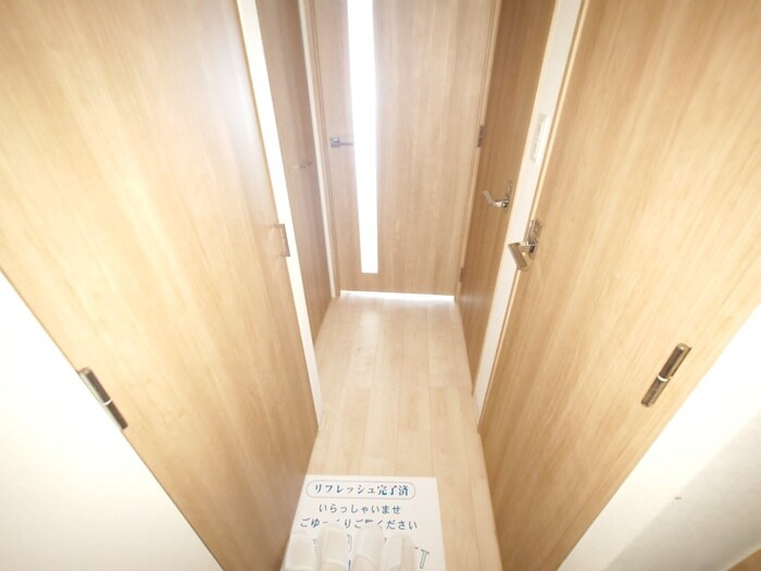 物件内観写真17　(廊下)