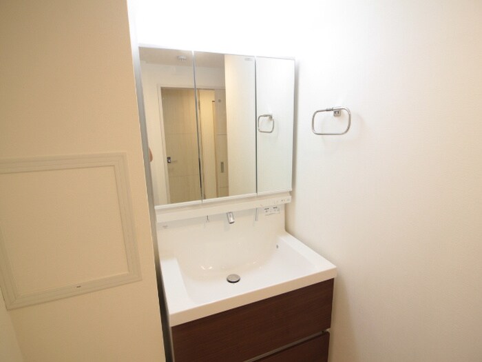 物件内観写真11　(洗面)