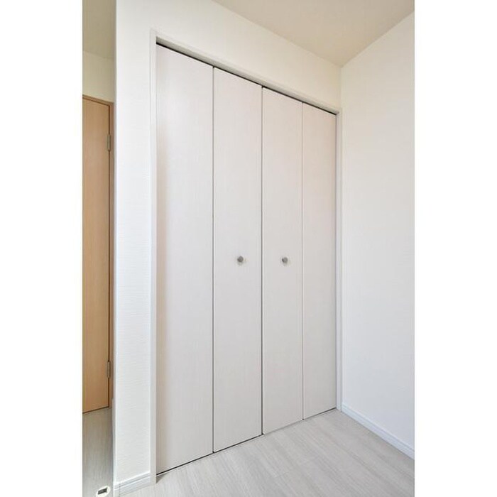 物件内観写真8　(収納)