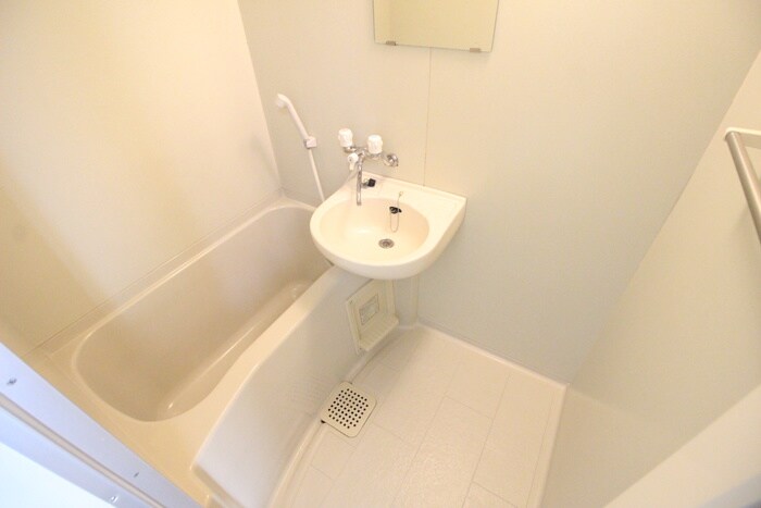 物件内観写真8　(バス／シャワールーム等)