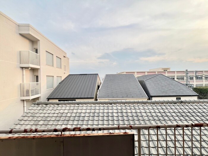 物件内観写真21　(室内からの展望)