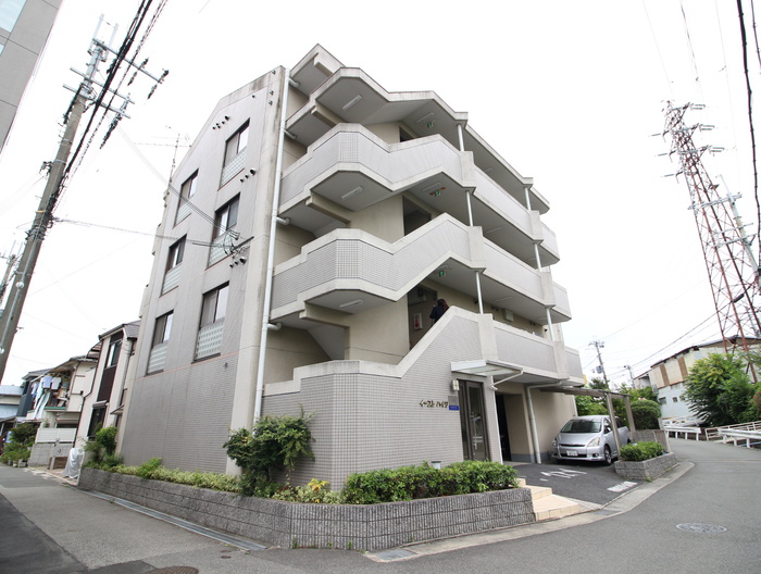イーストハイツ
