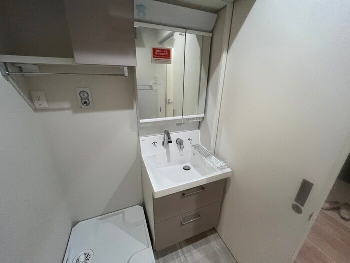 物件内観写真12　(洗面)