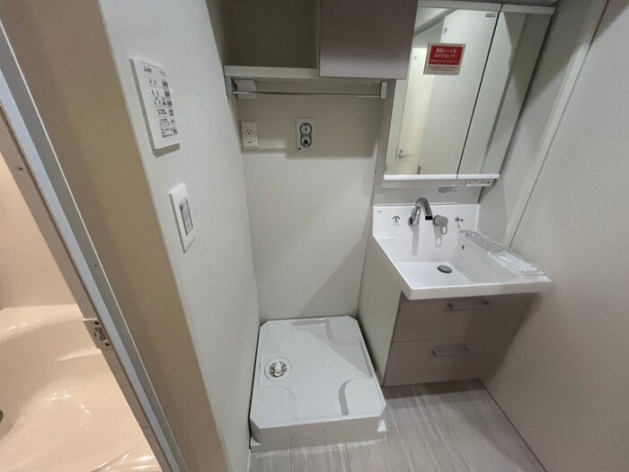 物件内観写真13　(洗濯機置場)