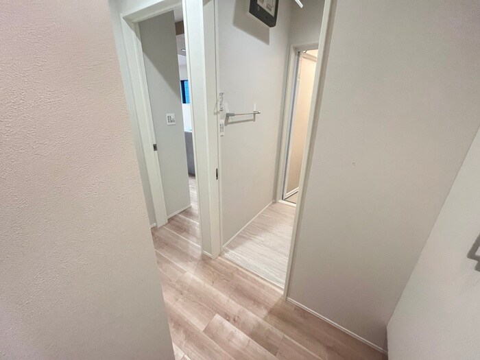 物件内観写真19　(廊下)