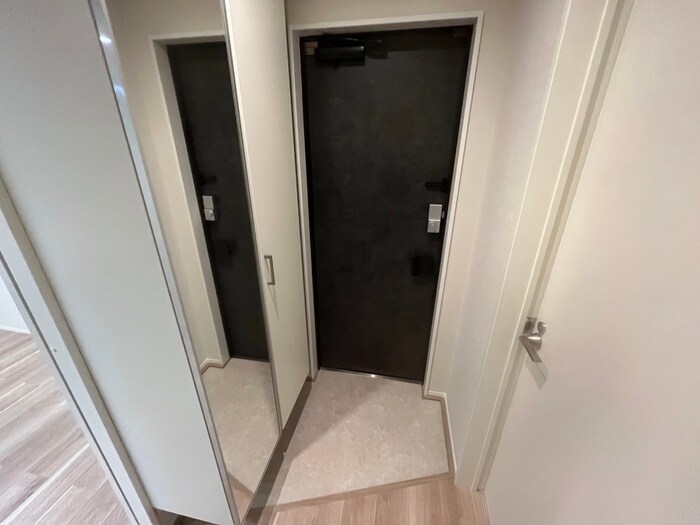 物件内観写真20　(玄関)