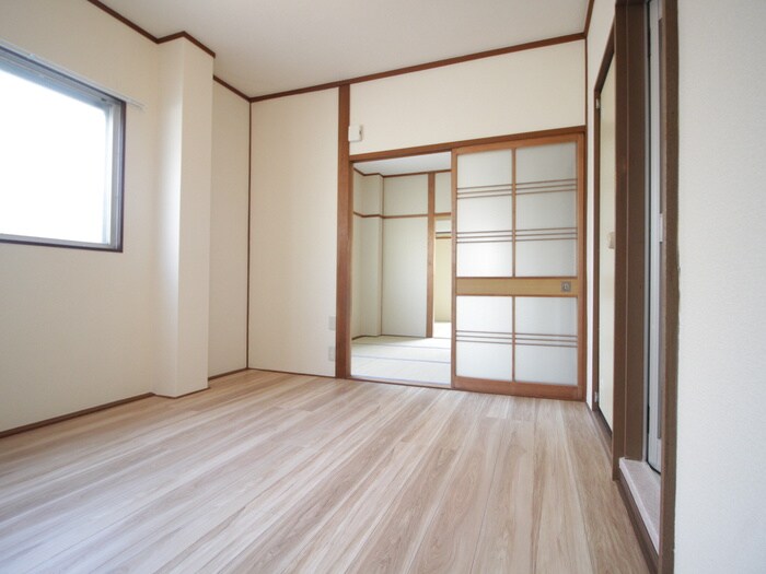 物件内観写真7　(居室)