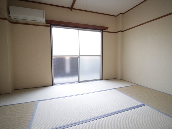 物件内観写真9　(居室)