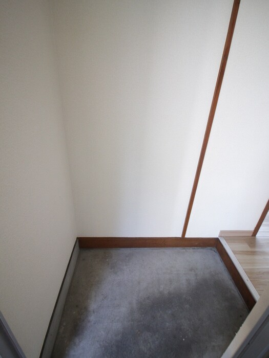 物件内観写真17　(玄関)