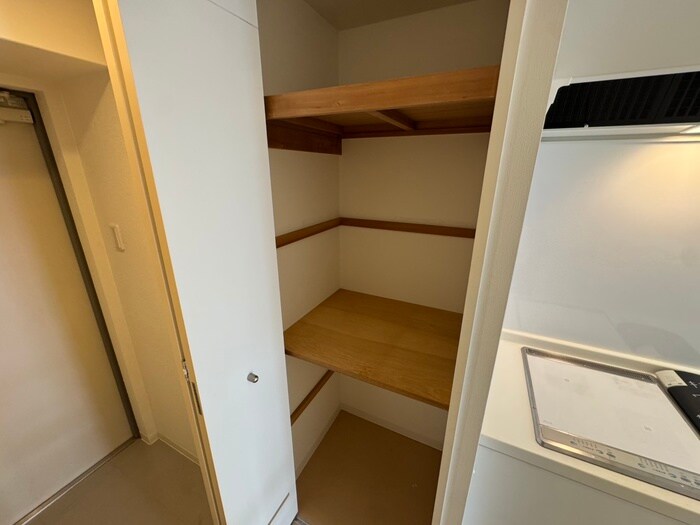 物件内観写真13　(収納)