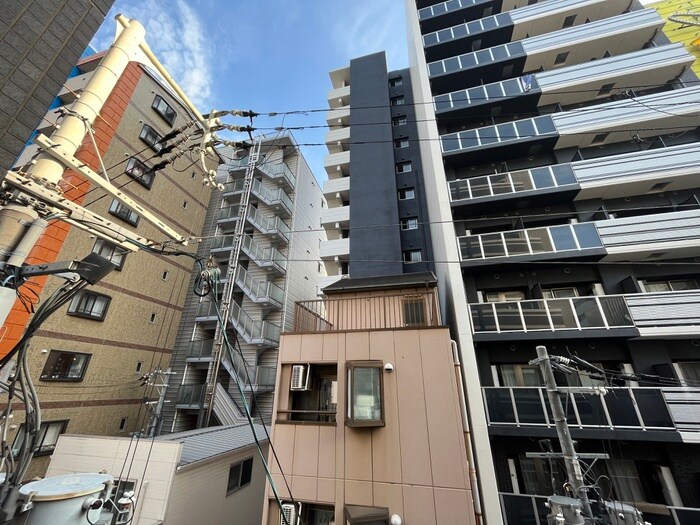 物件内観写真16　(室内からの展望)