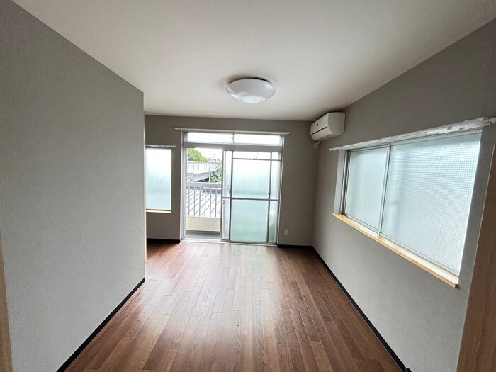 物件内観写真9　(居室)