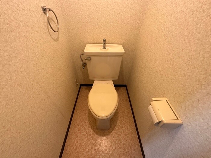 物件内観写真9　(トイレ)