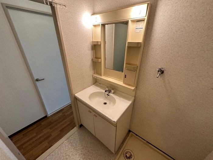 物件内観写真11　(洗面)