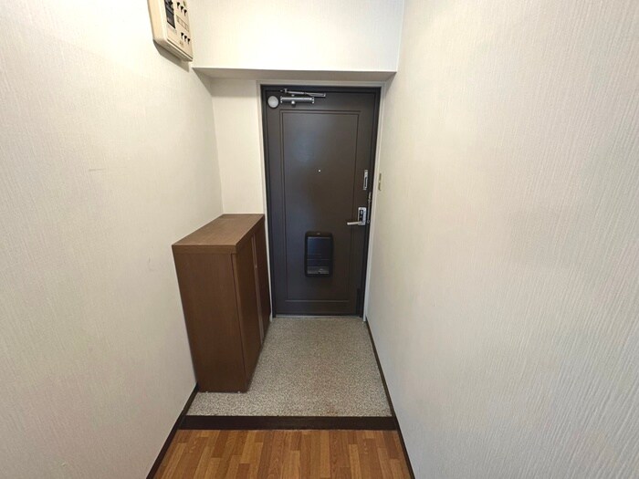 物件内観写真14　(玄関)