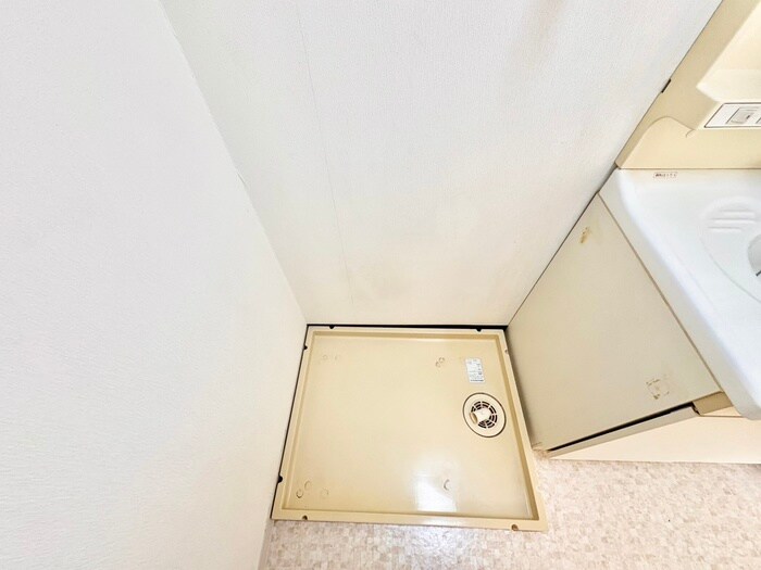 物件内観写真20　(洗濯機置場)