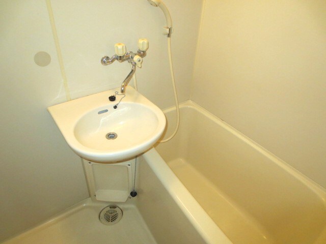 物件内観写真13　(バス／シャワールーム等)