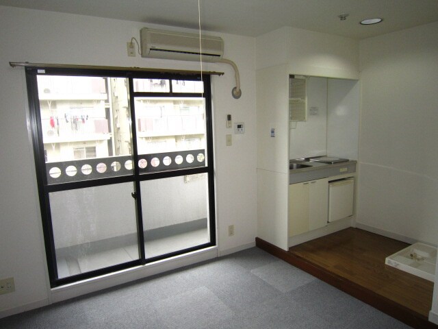 物件内観写真16　(居室)