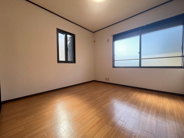 物件内観写真8　(居室)