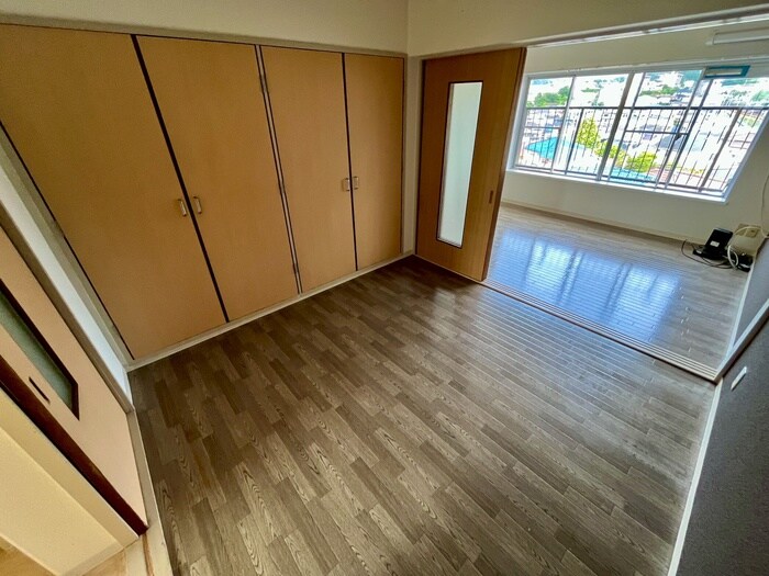 物件内観写真11　(居室)