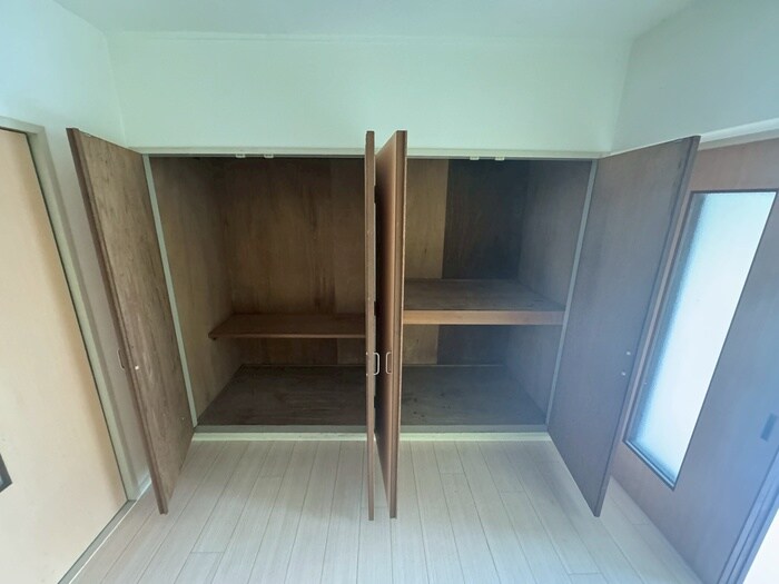 物件内観写真13　(収納)