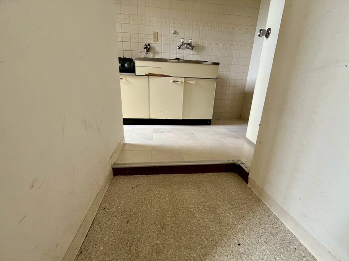 物件内観写真17　(玄関)