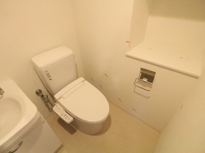 物件内観写真11　(トイレ)