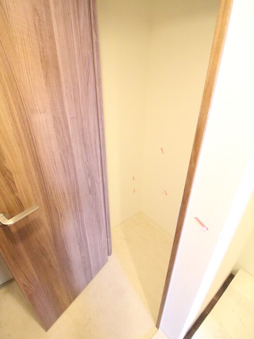 物件内観写真13　(収納)