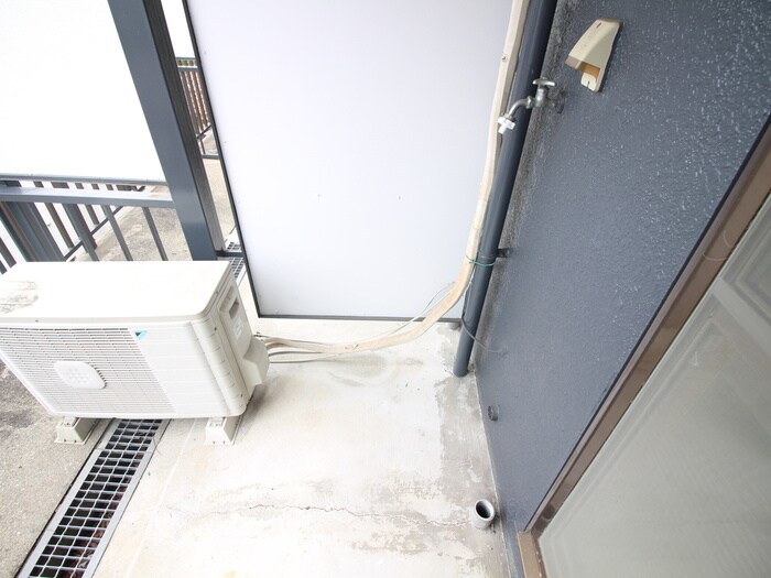 物件内観写真9　(洗濯機置場)