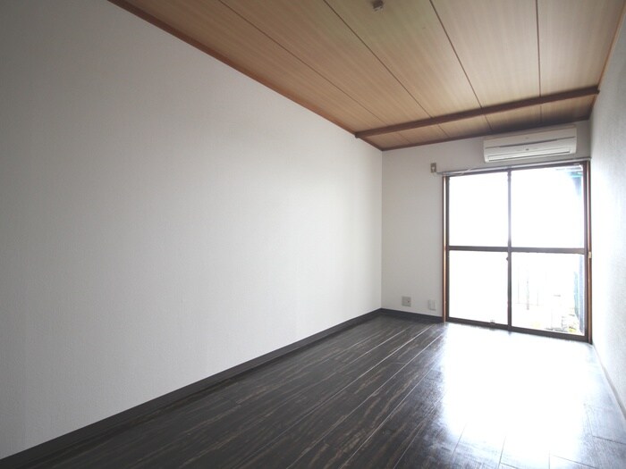 物件内観写真10　(居室)