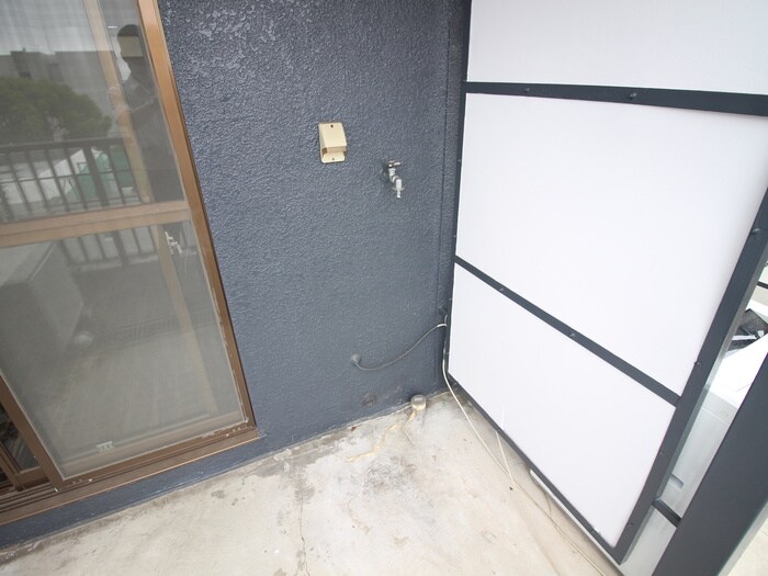 物件内観写真15　(洗濯機置場)