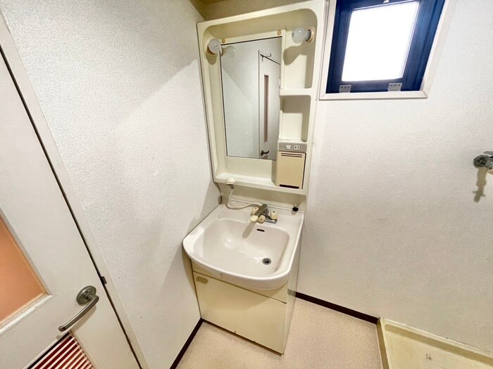 物件内観写真11　(洗面)