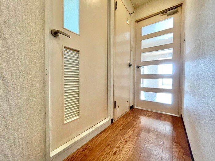 物件内観写真18　(廊下)