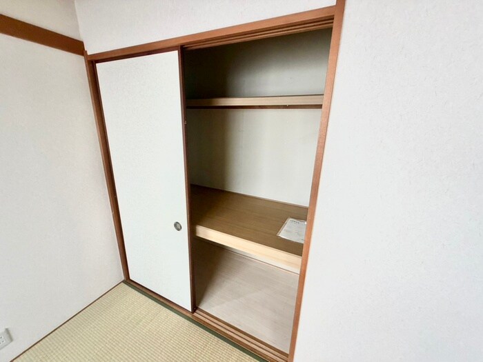 物件内観写真13　(収納)