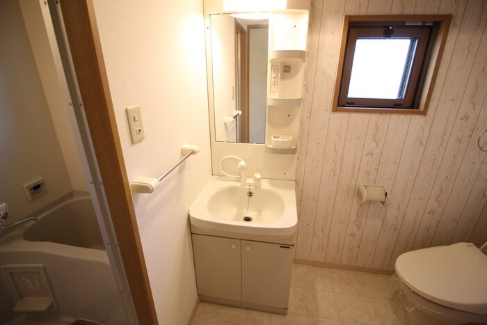 物件内観写真11　(洗面)