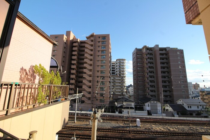 物件内観写真20　(室内からの展望)