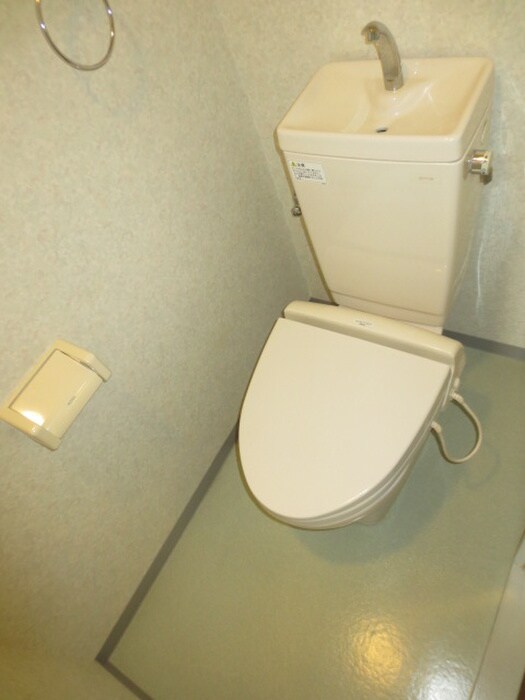 物件内観写真17　(トイレ)