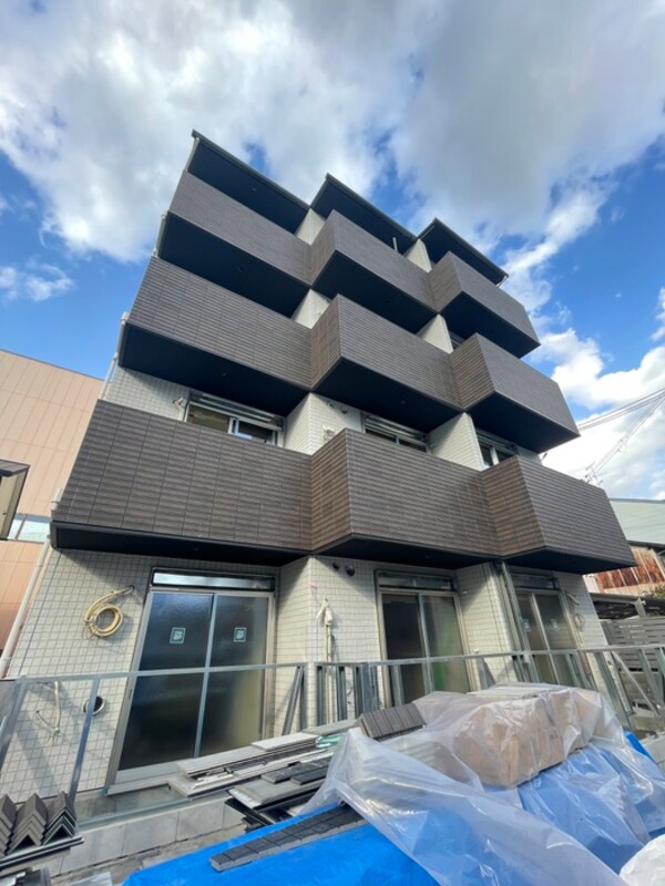 建築中