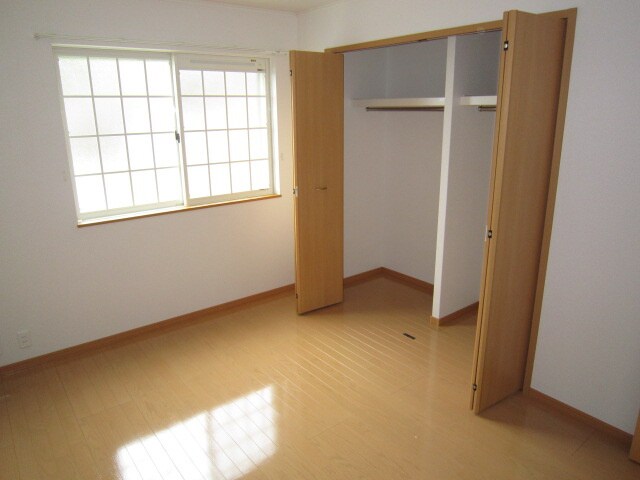 物件内観写真11　(収納)