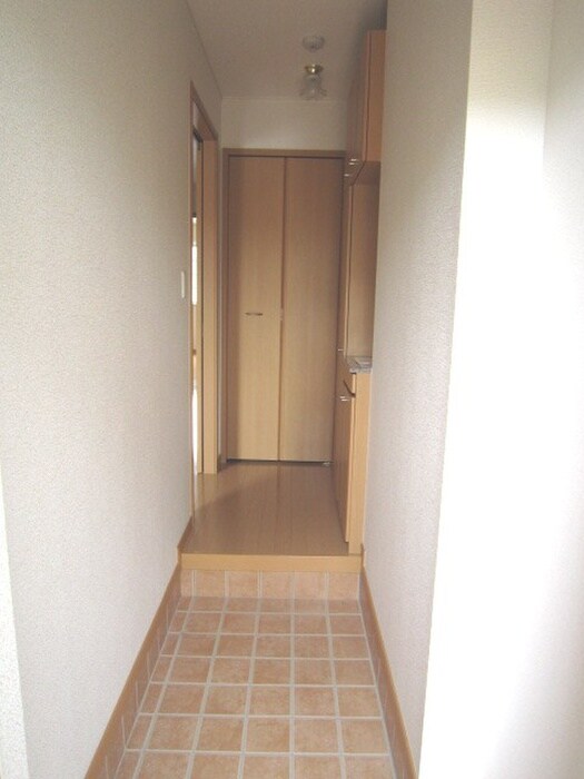 物件内観写真19　(玄関)